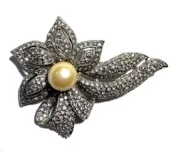 【ビンテージ】B.K.刻印あり　アールデコ調　パール×ラインストーン　ブローチ
