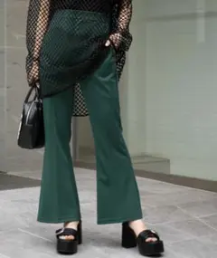 状態良好！WEGO ウィゴー★ポンチセンタープレスフレアパンツ★S