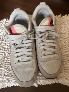 NIKE internationalist mid 24cm