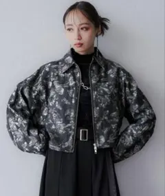 【美品】HARE フラワーガラデニムシャツ ブラック花柄デニムジャケットのサムネイル
