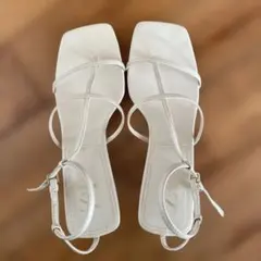 美品ZARAサンダル