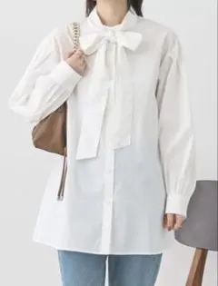 アースミュージックアンドエコロジー　ボウタイブラウス　白