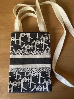 HUNDRED ミニショルダーバッグ スマホショルダー