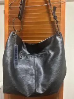 ブラックショルダーバッグ 合成皮革