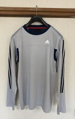 adidas グレー 長袖シャツ