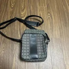 COACH モノグラムショルダーバッグ
