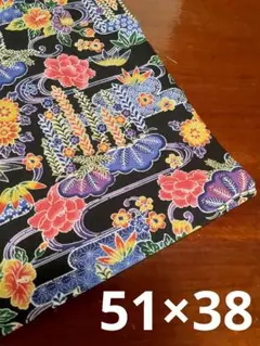 生地 ハギレ 沖縄 紅型風 黒地 花いっぱい ハイビスカス