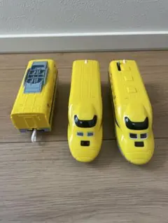 ドクターイエロー　プラレール 車両セット 3両 黄色　電車　新幹線　おもちゃ