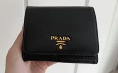 鑑定済み プラダ 財布 ヴィッテロムーブ レザー 二つ折り コンパクト