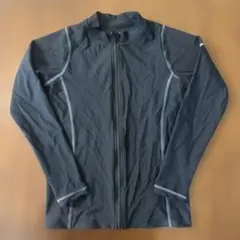 Nike ラッシュガード 150 ジップ