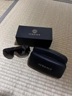 VERSACE サングラス ブラックレンズ ケース付き