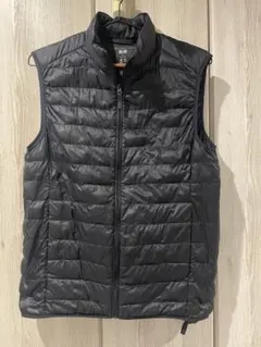 ユニクロ　ウルトラライトダウンベスト　ブラック　M