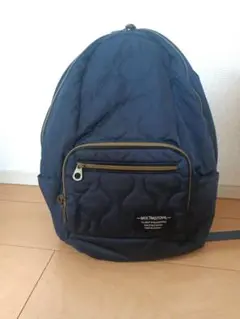 BASIC TRADITIONAL ネイビー リュック　レディース