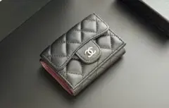 CHANEL キャビアスキン 三つ折り財布のサムネイル