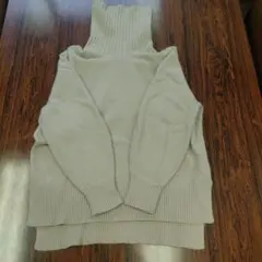 ニット プラステ