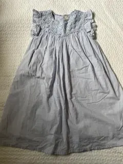 最終お値下げaprès les cours 薄い青のレースノースリーはブワンピ