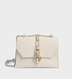 CHARLES & KEITH チェーンストラップ ミニバッグ ホワイト