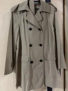 ZARA トレンチコート ベージュ ショート丈のサムネイル