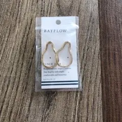 新品未使用★レアデザイン★ゴールドカラーピアス★小顔効果抜群