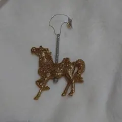 ゴールドの馬オーナメント