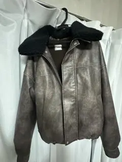 ボア襟付きブラウンレザージャケット