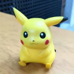 【廃盤】ピカチュウ フィギュア　ピカチュウにきいてみよう！　ポケモン　レトロ