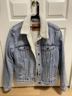 値下！Levi's ボア付きデニムジャケット S