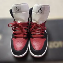 Air Jordan 1 レッド/ブラック/ホワイト