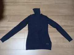 モンクレール ジャパンダークグレー タートルネック セーター