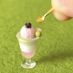 ミニチュアフード「桜パフェ」