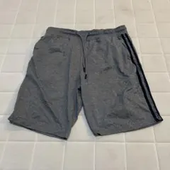 美品　速乾ストレッチ ハーフパンツ グレー Lのサムネイル