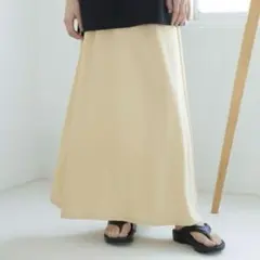 新品タグ付✨️ラコレ コンパクトピケフレアロングスカート ナチュラルイエローのサムネイル