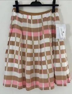 新品タグ付き【courreges クレージュ】スカート　ベージュ×ピンク　38