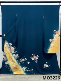 振袖 仮絵羽 金彩 紋意匠 正絹 未仕立て品 八掛付き MOK503 - メルカリ