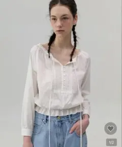 the barnet lace blouseのサムネイル