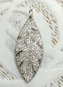 シルバー925　リーフ型ペンダントトップ