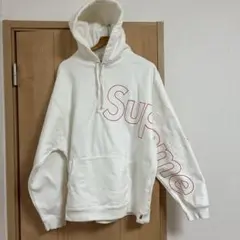 プルオーバーパーカー