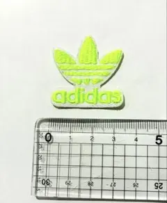 新品 adidas 刺繍ロゴ アイロン ワッペン アップリケ スポーツ ブランド