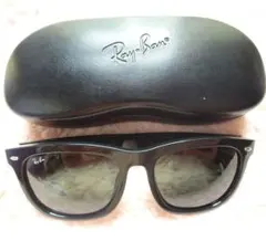 Ray-Ban RB4260D ブラック サングラスのサムネイル