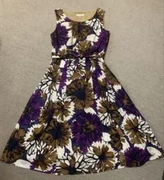 フラワープリント ノースリーブ ロングワンピース　ローラアシュレイ