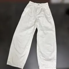 ＧＵホワイト ワイドパンツ 140サイズ