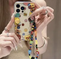 iPhone15ケース 立体パーツ　ストラップ付き