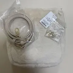 早い者勝ち‼️新品未使用FEILERラブラリー フェイクファー ショルダーバッグ