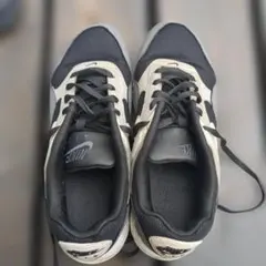 NIKE AIR スニーカー ブラック グレーのサムネイル
