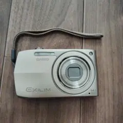 CASIO EXILIM EX-Z3000 銀魂モデル 本体 - メルカリ