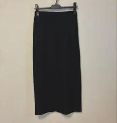 しまむら　リブ素材ロングスカート　ブラックのサムネイル