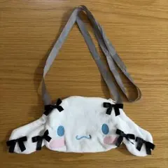 サンリオ シナモン　シナモロール ぬいぐるみポシェット　ガチャガチャ