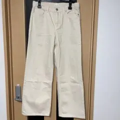 UNIQLO  ワイドストレートジーンズ