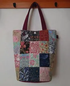 ハンドメイド　バケツトートバック　縦長底付き / ウィリアムモリス　パッチワーク