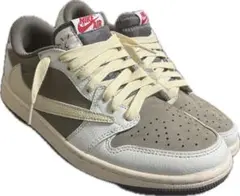 Travis Scott × Nike Air Jordan 1 リバースモカ